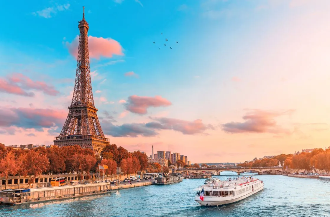 Toussaint Paris